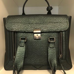 Meet your Posher, Patricia